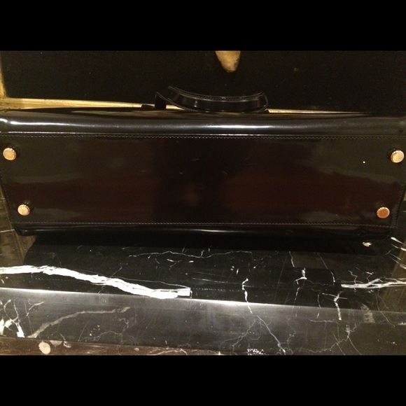 💃NWT VINTAGE SALVATOR FERRAGAMO LEATHER HANDBAG💃 - Picture 3 of 4